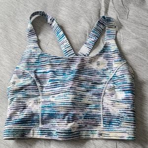 Lululemon sports bra